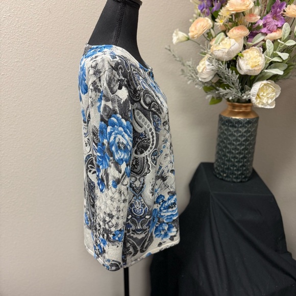 Alfred Dunner Blue Floral Metallic Knit Sweater Top | Size L - Picture 4 of 7
